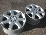 One 17" Mercedesml-class Wheel Inches Rim Oem Alloy Used. Price: $100.00.