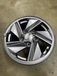 2024 Elantra Oe Wheel 15X6 Hyundai Used. Price: $130.00.