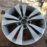 17" Honda Accord Wheel Rim Factory Oem 63938 2008-2014 Machined Grey Used. Price: $120.00.