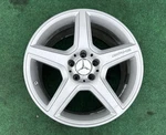 2003-2009 Mercedes Benz E-class Cls-class Amg 18 X 8.5 Front Wheel Rim Oem Used. Price: $360.00.