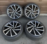 Volkswagen Golf Englishtown 19X8 Oem Set Of 4 Rims 5G0601025DBFZZ 70053 Used. Price: $2600.00.