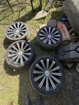 6X135 22 Inch Wheels Ford F150 Used. Price: $1200.00.