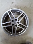 2015 Macan Wheel/rim SKU#4211929 Used. Price: $172.00.