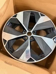 Jaguar Pace 22" Alloy Wheel Rim Carbon Style 5069 T4K4002 8.5J Oem Genuine Used. Price: $450.00.