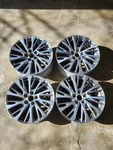 2021 Lexus Es 250 Factory Wheel Rims, 74376 18X8 With Lugnuts, In Great Conditio Used. Price: $400.00.