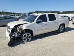 Left Front Hub Oem 07-13 Chevrolet AVALNCH15 84356643 Used. Price: $75.00.