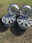 Land Rover Velar Rims 22X9 Used. Price: $1300.00.
