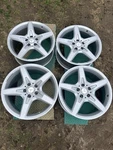 Front Mercedes 2012-2016 SLK250 SLK300 SLK350 Amg Oem Wheel 18" Rim Silver Used. Price: $649.99.