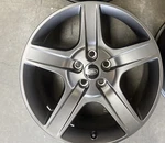 Oem 20 Land Rover Defender Dark Gray Factory Wheel M8B2-1007-BB New. Price: $535.00.
