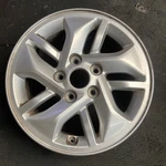 Hyundai Venue Oem Wheel 15" 2020-2025 Rim Factory Original Alloy 70978 Used. Price: $179.97.